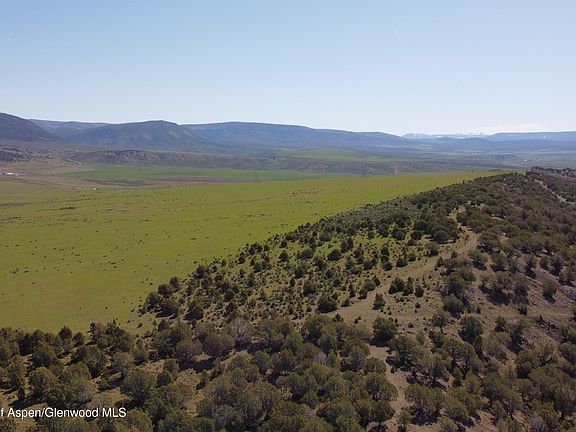 3rd image of 1556 County Road 15
