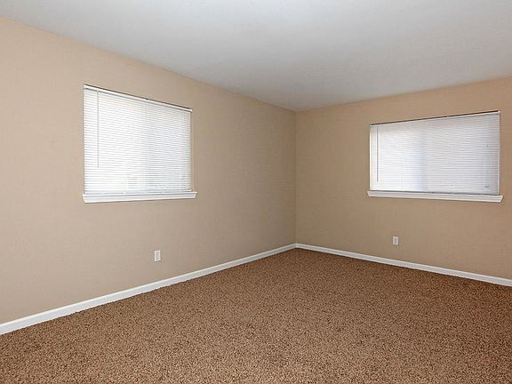 3rd image of 5115 Turtle Creek Ct APT 5