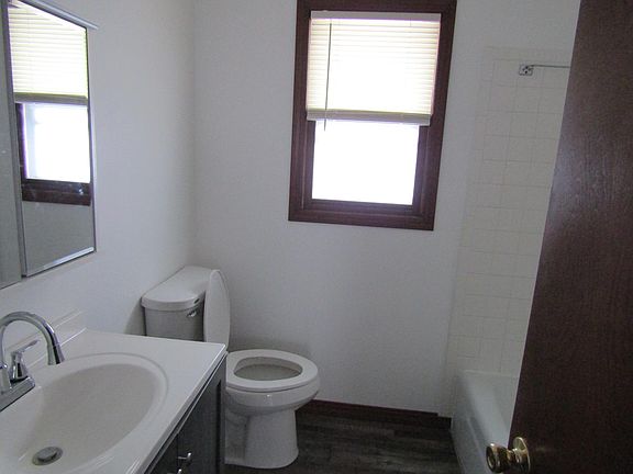 3rd image of 214 N 10th St #2