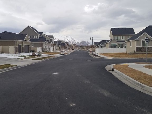 4th image of 5017 W Fenland Ct