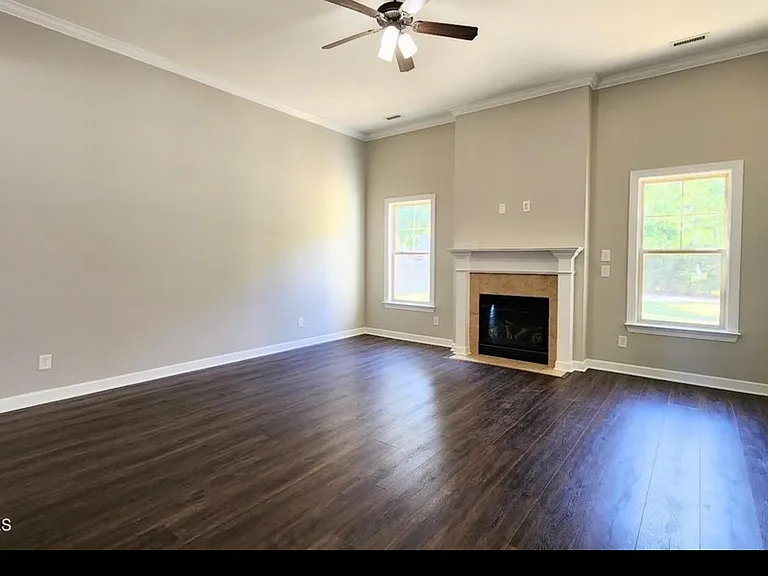 103 Hope Town Ct — Photo 11