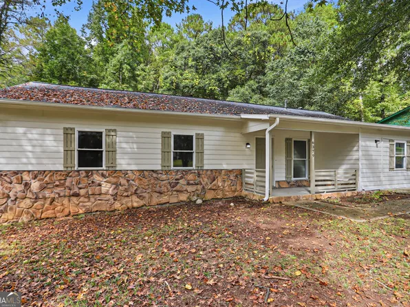 6379 Leverett Dr, Lithonia, GA 30038