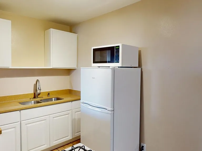 1450 Cerrillos Rd #3 — Photo 6