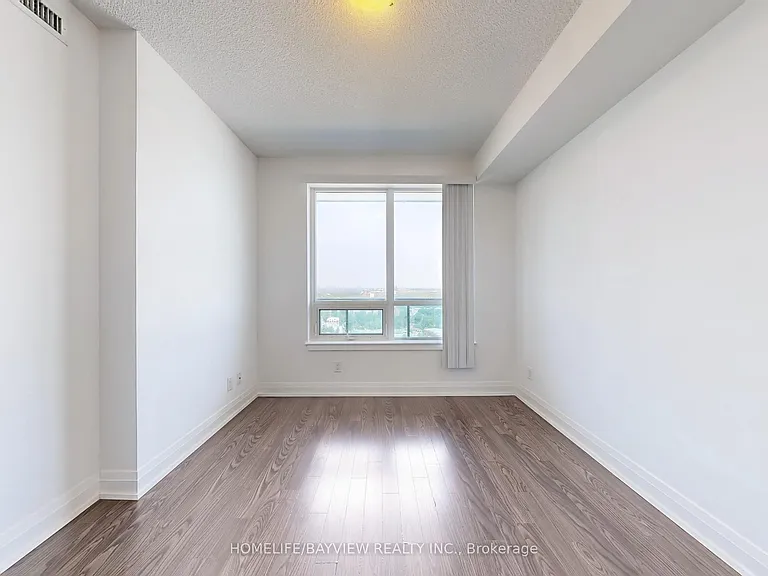 7167 Yonge St #1212 — Photo 26