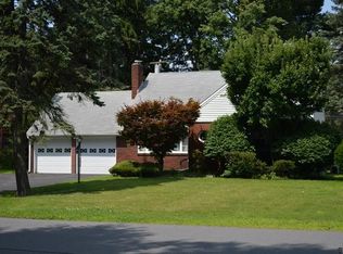 821 Ashmore Ave, Schenectady, NY 12309