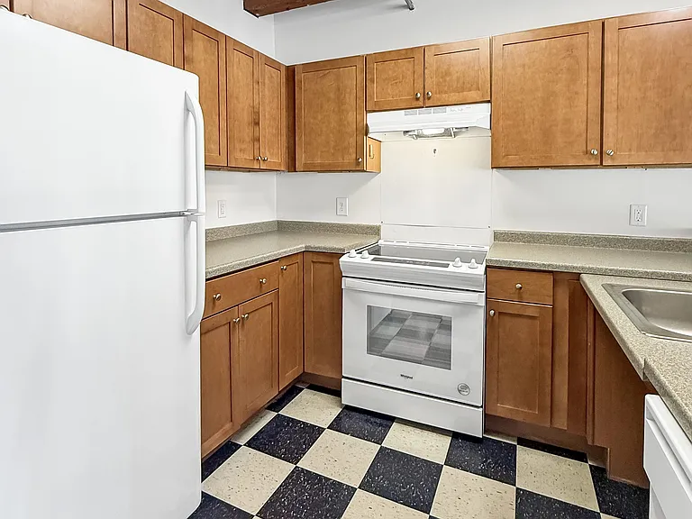 653 Artist Lofts — Photo 6