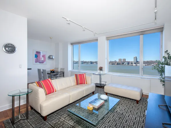 220 Riverside Boulevard image 1 of 7