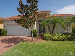 119 April Sound Dr, Naples, FL 34119