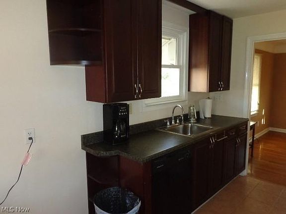 2nd image of 4372 Rockland Dr