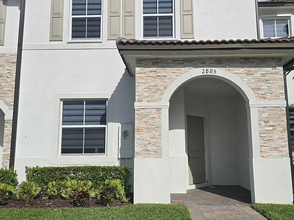2885 SE 25th Rd