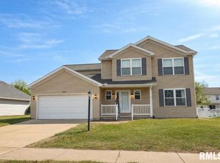 1941 Colt Dr, Washington, IL 61571