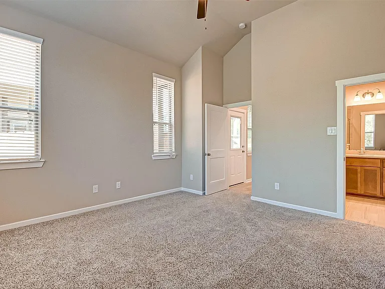 315 N Spotted Fern Dr — Photo 26