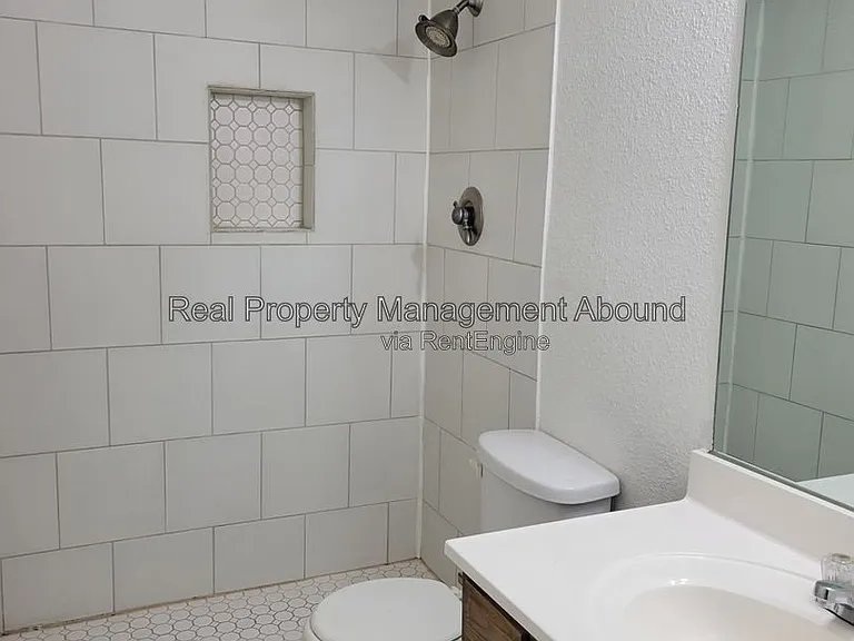 8011 N 117th East Ave — Photo 11