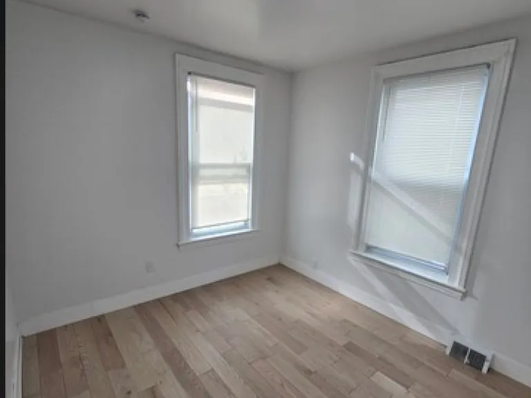 80 Dickerman St #1 — Photo 8