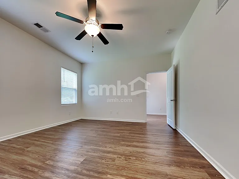 132 Orion Way — Photo 8
