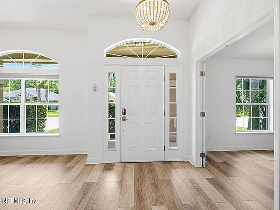 3rd image of 32405 SUNNY PARKE Drive