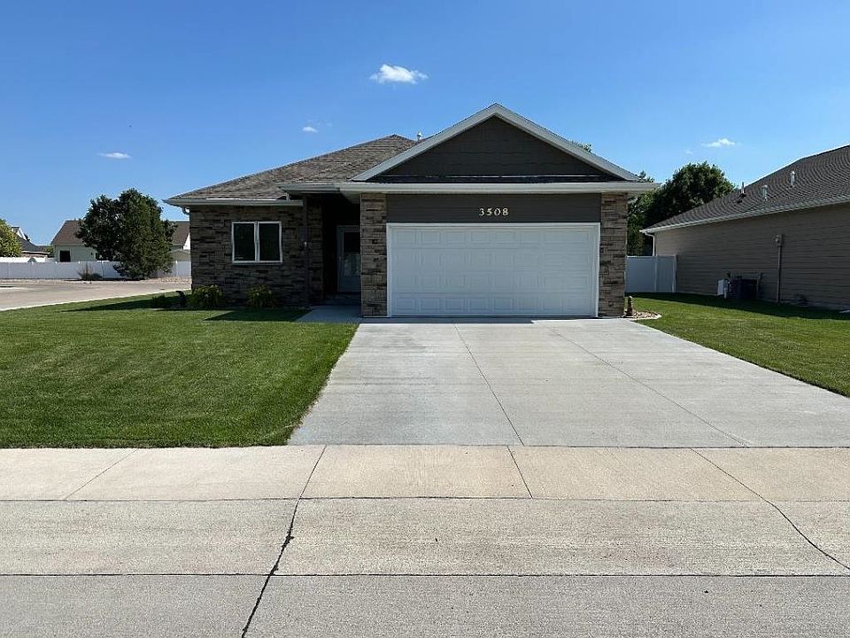 1st image of 3508 HUMMINGBIRD DRIVE