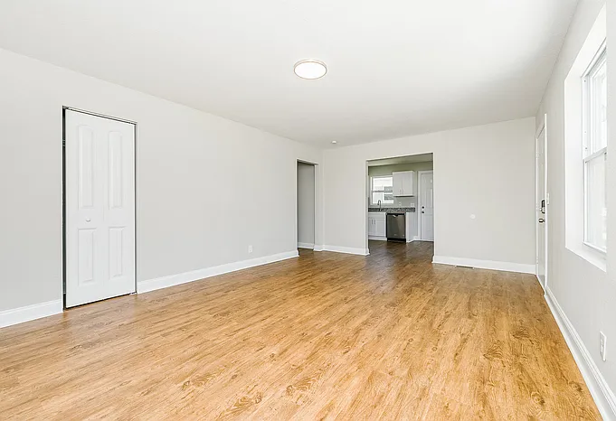 2 bed, 1.0 bath, 783 sqft, $1,195 — Photo 4