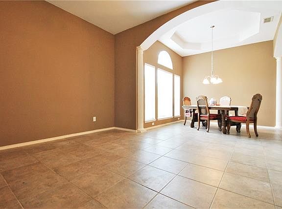 4th image of 8512 Brooksby Dr