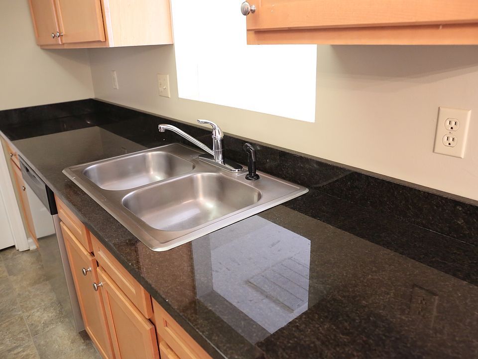 1st image of 501 River Breeze Ln