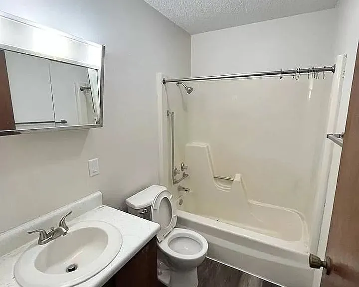 115 Elm St #1 — Photo 1
