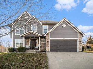 2006 NW Sycamore Ln, Grain Valley, MO 64029
