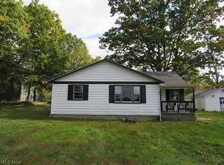 44 Townline Rd, Aurora, OH 44202