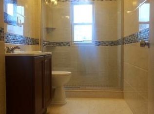 2038 27th St #2, Astoria, NY 11105