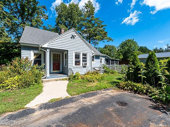 4th image of 6 Ledyard Ln