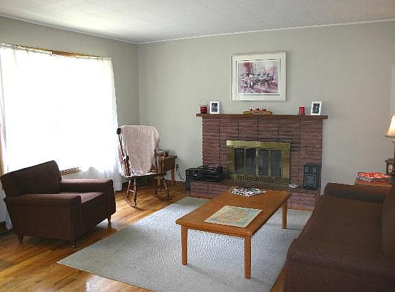 3rd image of 7618 N Whitehouse Dr