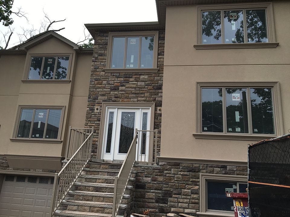 1st image of 136 Oak Ave