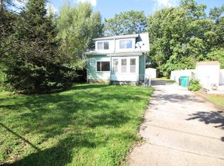 36834 Perry St, Romulus, MI 48174