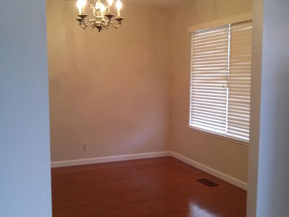 4th image of 1226 Sabal Dr