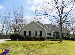 124 Grove Ln, Kathleen, GA 31047