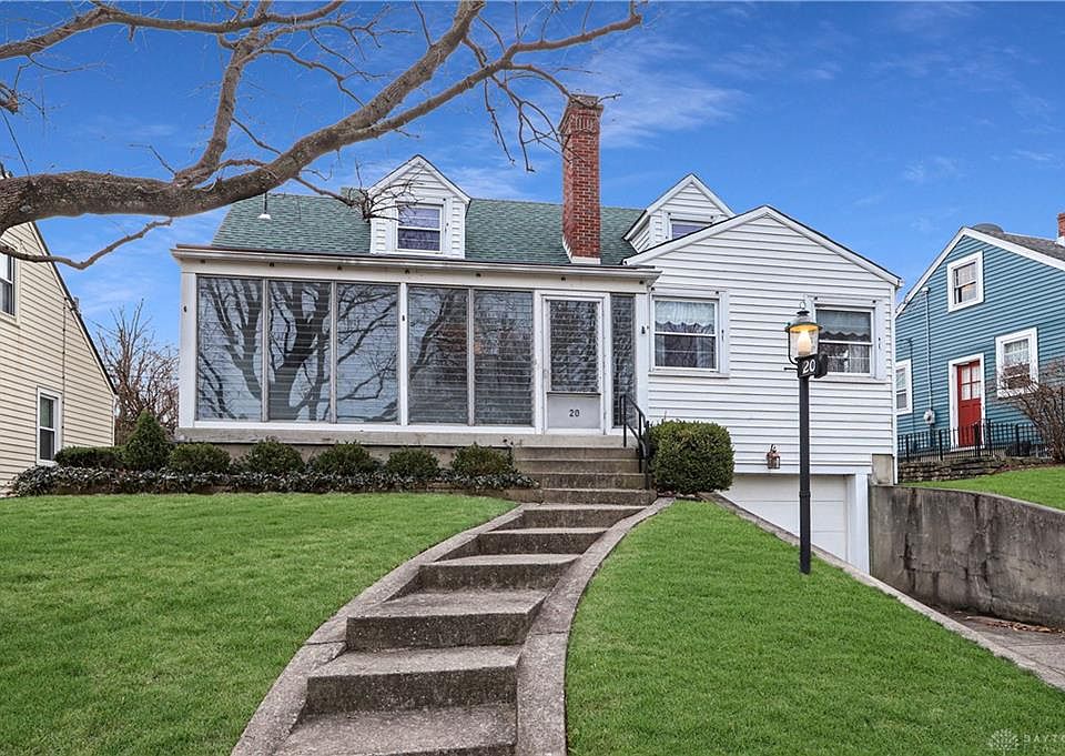 1st image of 20 Firwood Dr