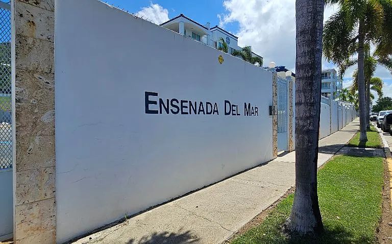 Condominio Ensenada del Mar Carr 413 km 0.2 Apt 40 #Apt 405 — Photo 21