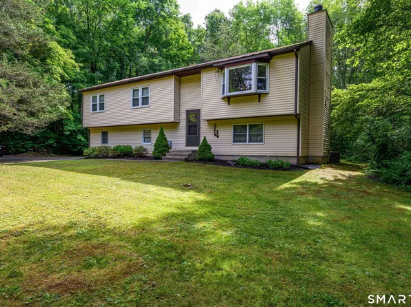 311 Twin Lakes Road, North Branford, CT 06471