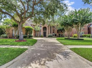 2203 Gleneagles Dr, League City, TX 77573