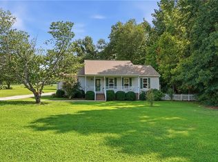 147 Canaan View Ln, Surry, VA 23883