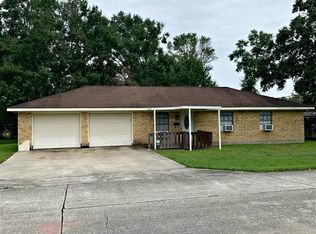 525 Middlewood Dr, Houma, LA 70363