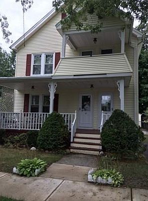2nd image of 27 Queen Ave