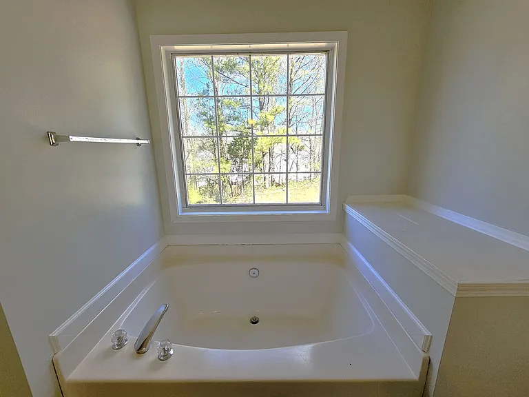 235 Circle Rd — Photo 18