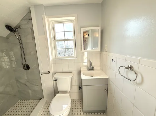 300 Day Ave Floor 2, Fairview, NJ 07022