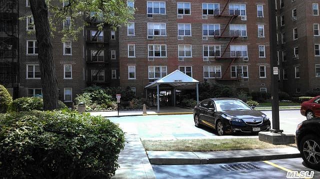 1st image of 2335 Bell Blvd APT 3G