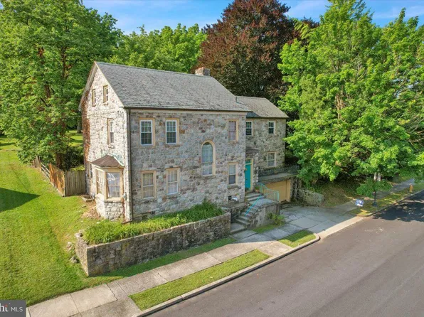 1010 Old Wyomissing Rd, West Reading, PA 19611