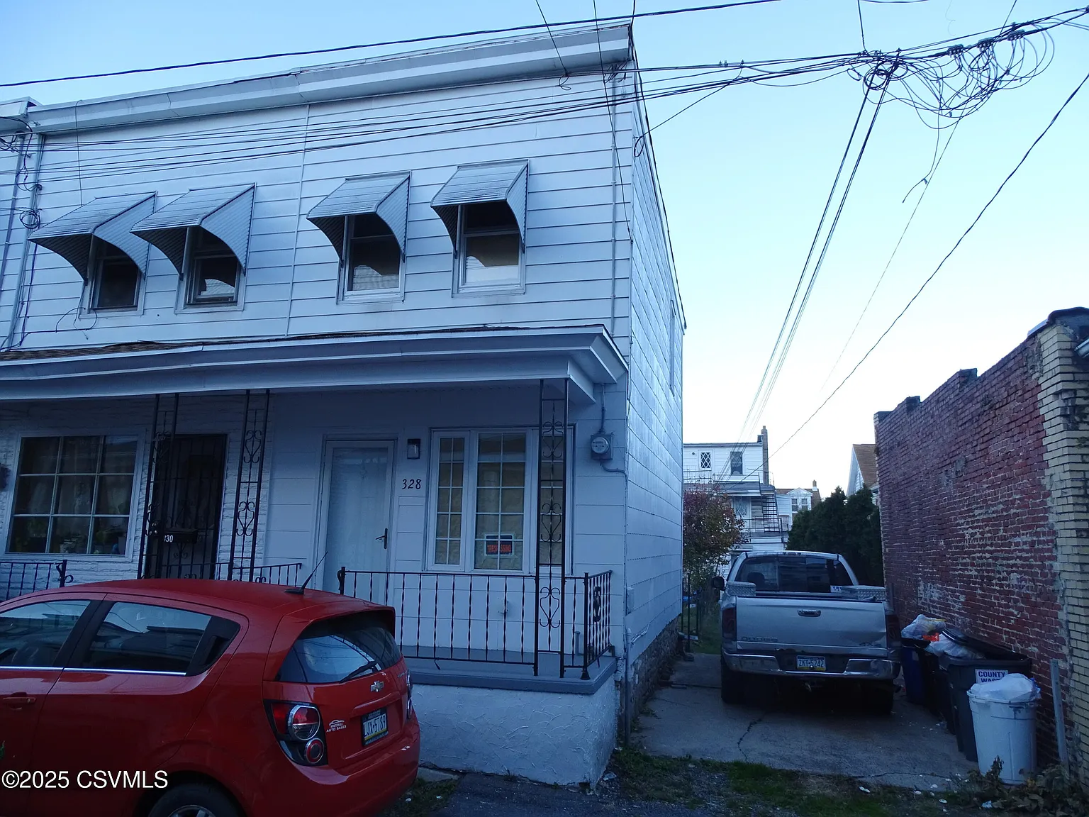 328 S Apple St photo 1