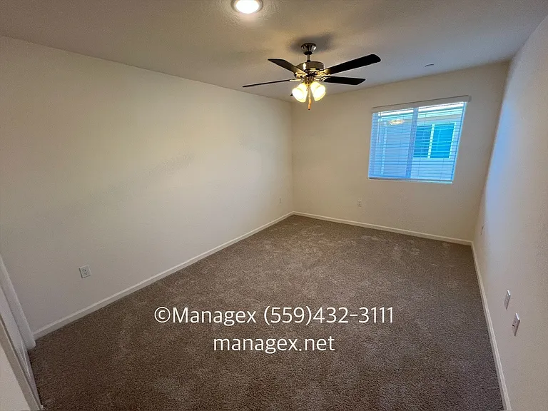 1516 Vintage Ln — Photo 20