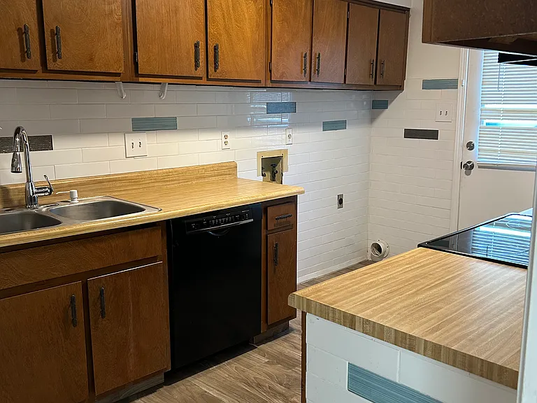 2328 Eveningview Dr — Photo 12