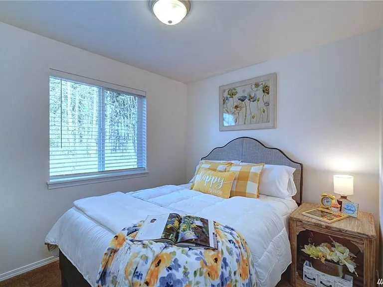 15927 Spanaway Loop Rd S — Photo 16