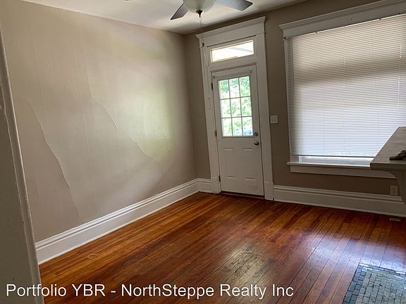 5th image of 215 E Maynard Ave